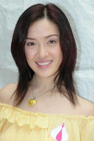 年代:2006地区:中国香港主演:黄宗泽杨思琦苗侨伟陈国邦向海岚类型:全